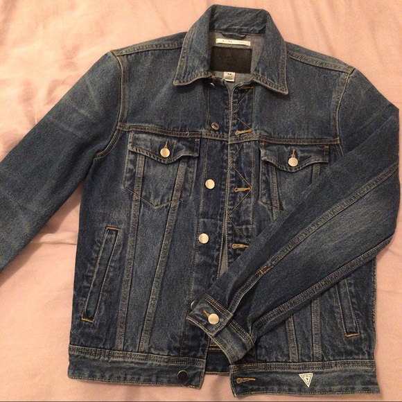 Guess denim jacket - Picture 3 of 9